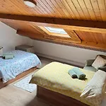 Casa Santi - 10 Minutos De Santiago